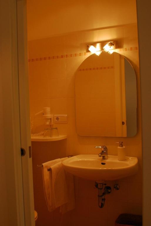 Hotel Dolomiten Collalbo Δωμάτιο φωτογραφία